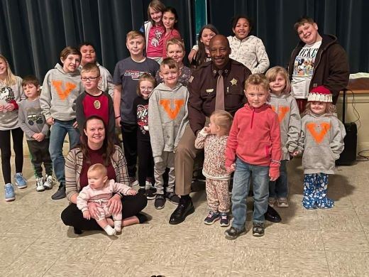 November 29, 2022 - Sheriff Foster Reading to Highland View Elementary After School Kids at Thanksgi