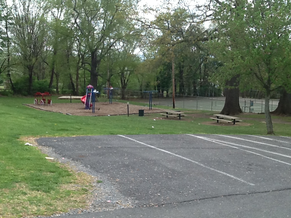 Charles-Breedlove Park